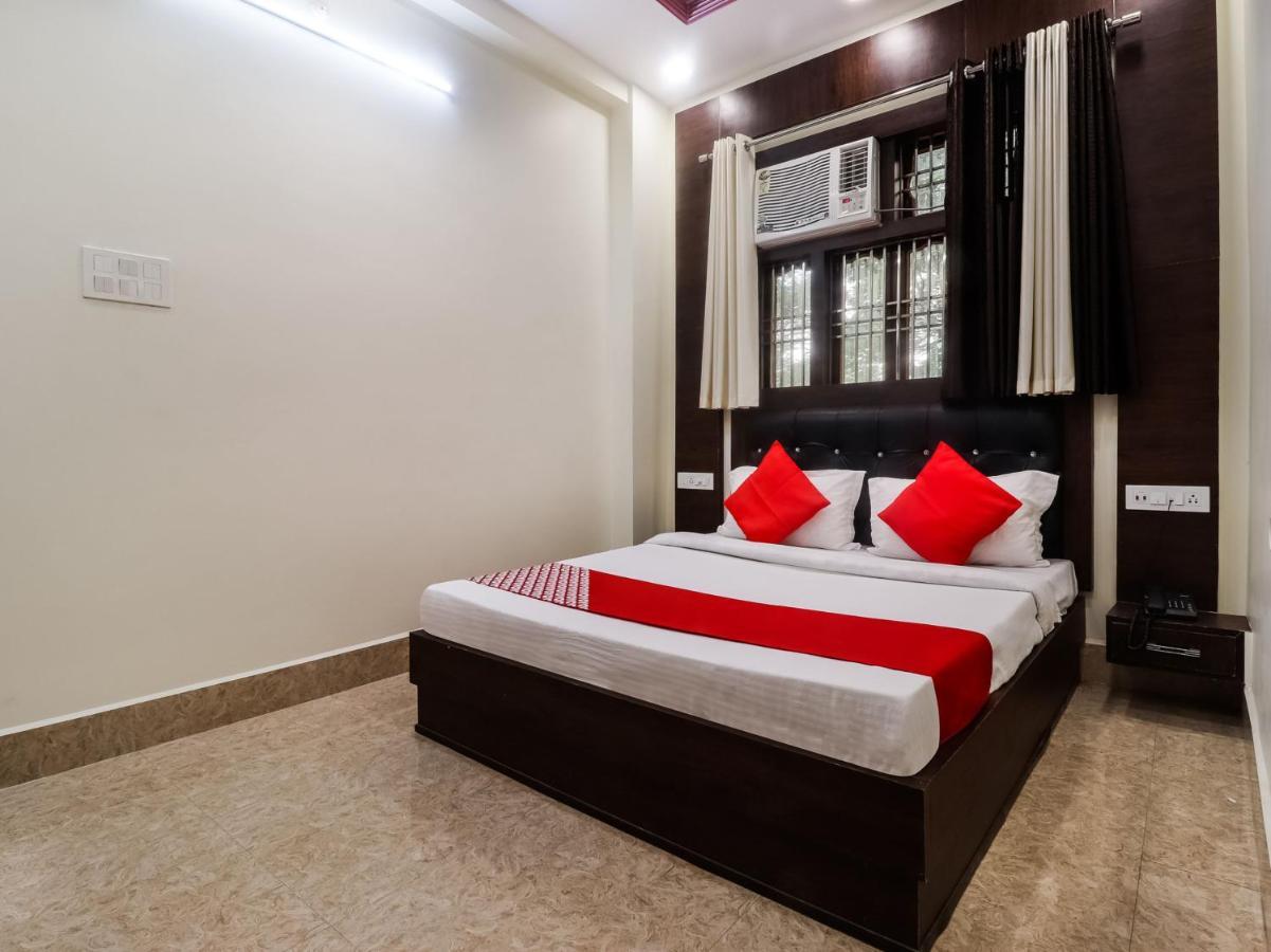 Oyo 70930 The Moon Hotel Asansol Exterior photo
